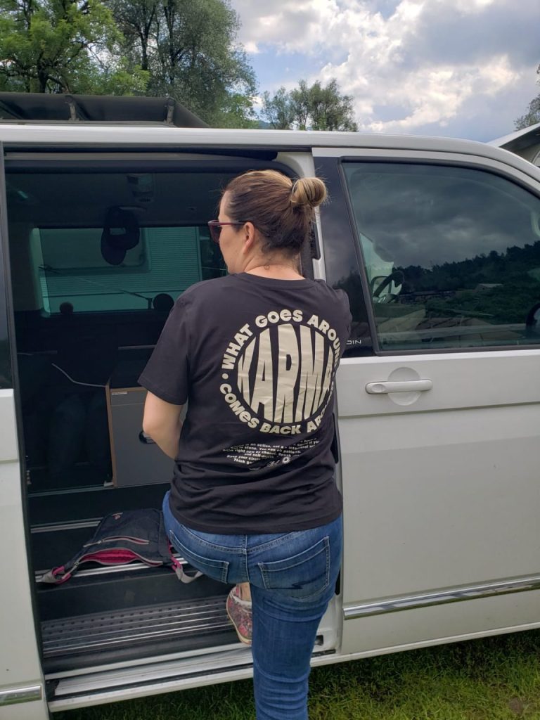 Van2
